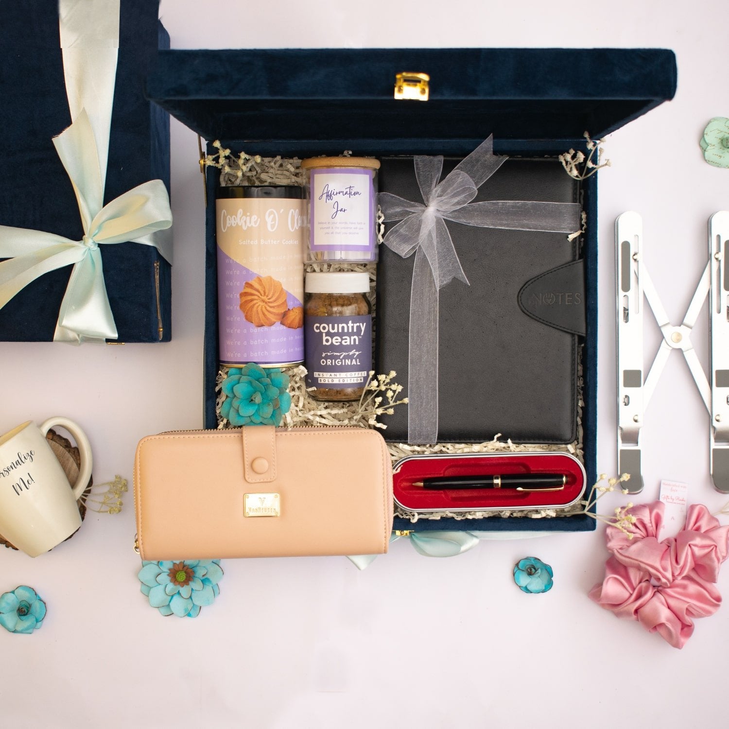 Gift Box For The Entrepreneur Sister
