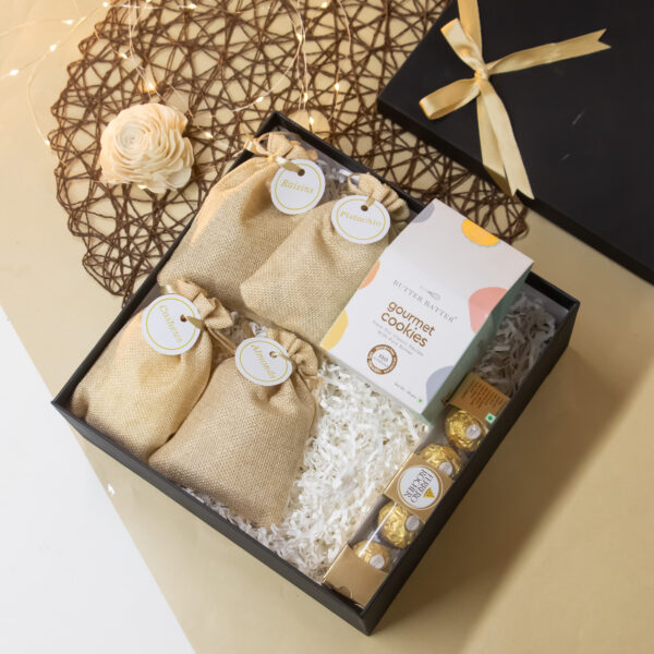 Gourmet Delight – Festive Dry Fruit Hamper